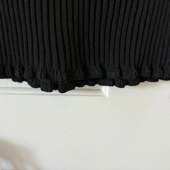 Versona Black Cropped Ribbed Top, S, Boat Neck, Cap Sleeves NWOT - Picture 4 of 7